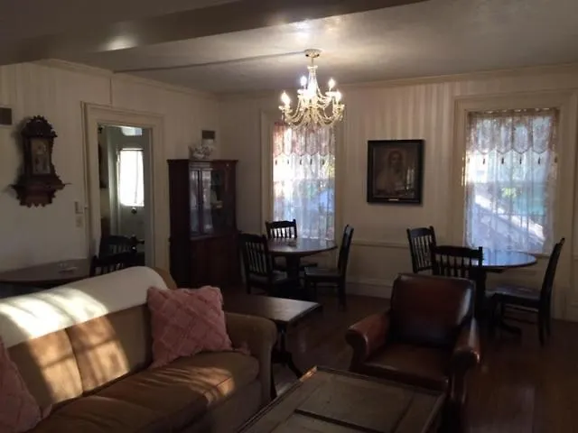 Willard Richards Bed & Breakfast 3*