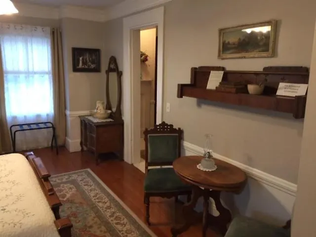 Bed & Breakfast Willard Richards 3*