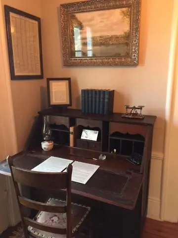 Willard Richards Bed & Breakfast 3*